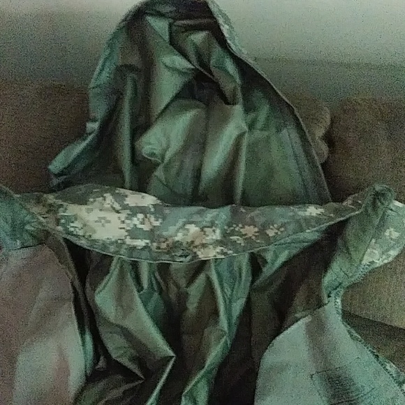 brand new without tags military issued jacket - Picture 3 of 7